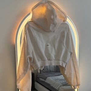 ALO Yoga Cropped Hoodie in Soft Cream